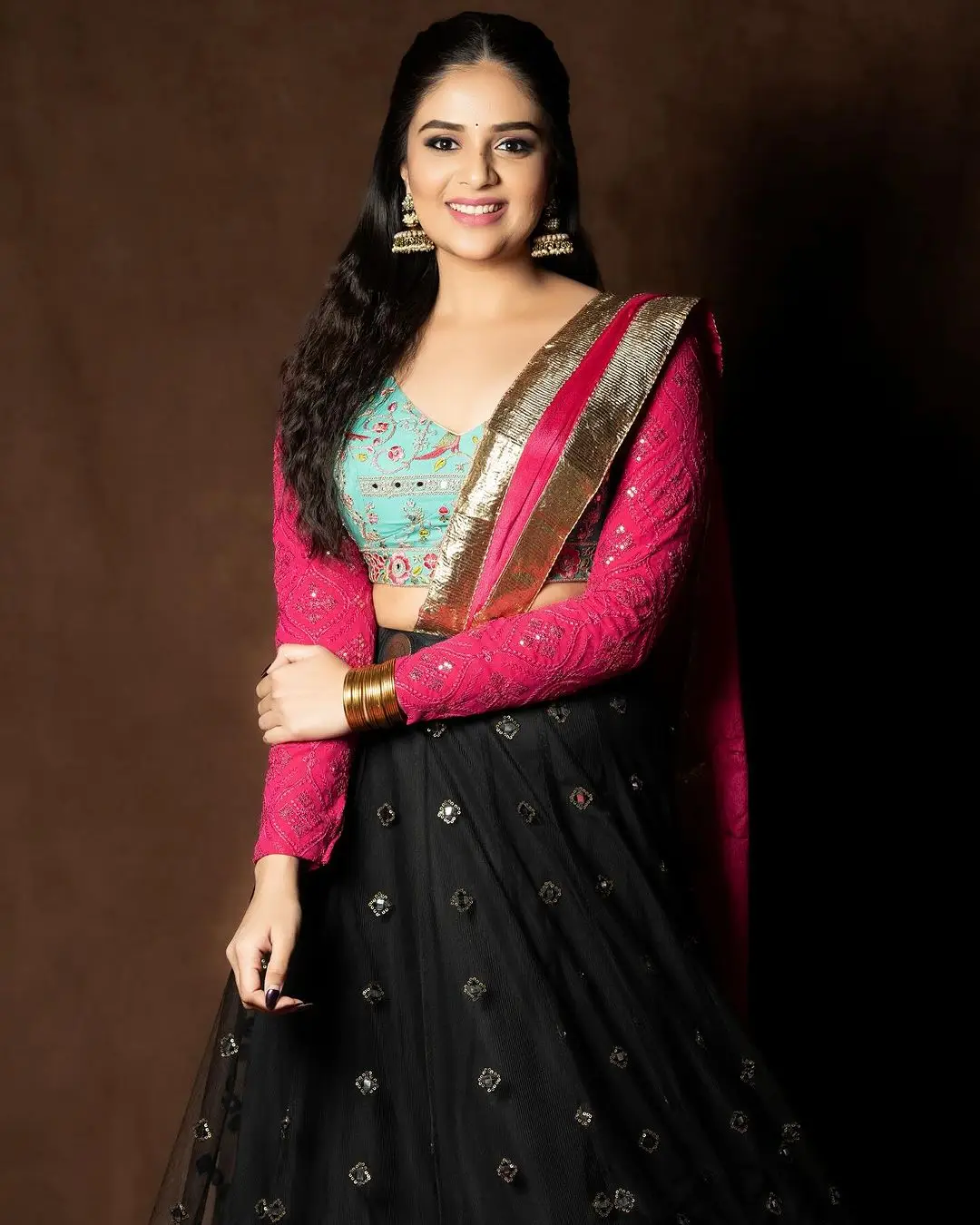 Gemini TV Anchor Sreemukhi in Black Lehenga Blue Choli